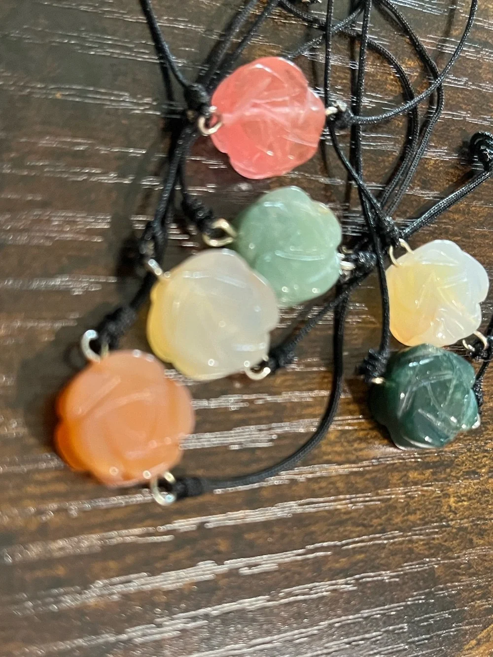 Pick your favorite natural stone carved rose bracelet! 🌹